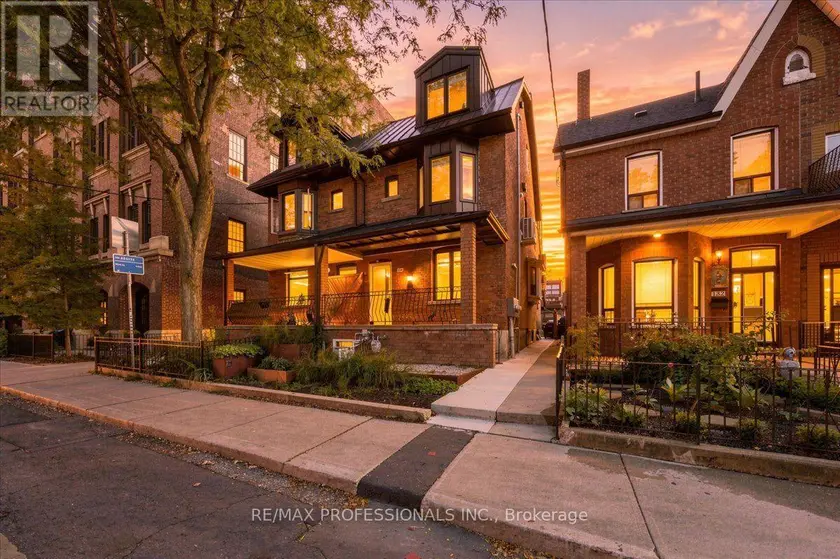 Semi-Detached/Link at LOWER - 134 ARGYLE STREET, Toronto