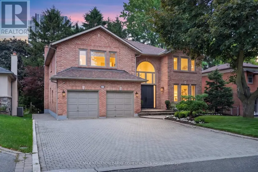 Detached at 110 UPPER CANADA DRIVE, Toronto