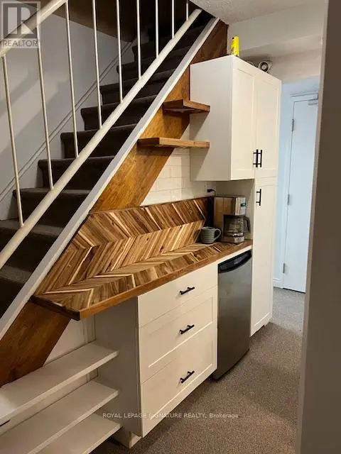 Townhouse at LOWER - 208 CARLTON STREET, Toronto