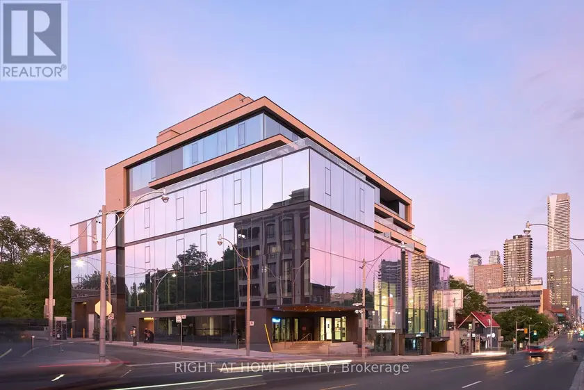 Apartment at 501 - 1 ROXBOROUGH STREET E, Toronto