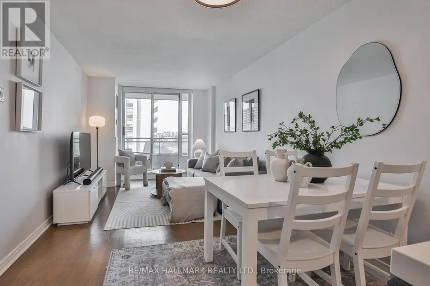 Apartment at 716 - 245 DAVISVILLE AVENUE, Toronto