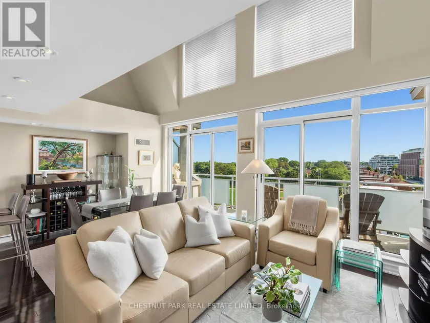 Apartment at PH 802 - 1801 BAYVIEW AVENUE, Toronto