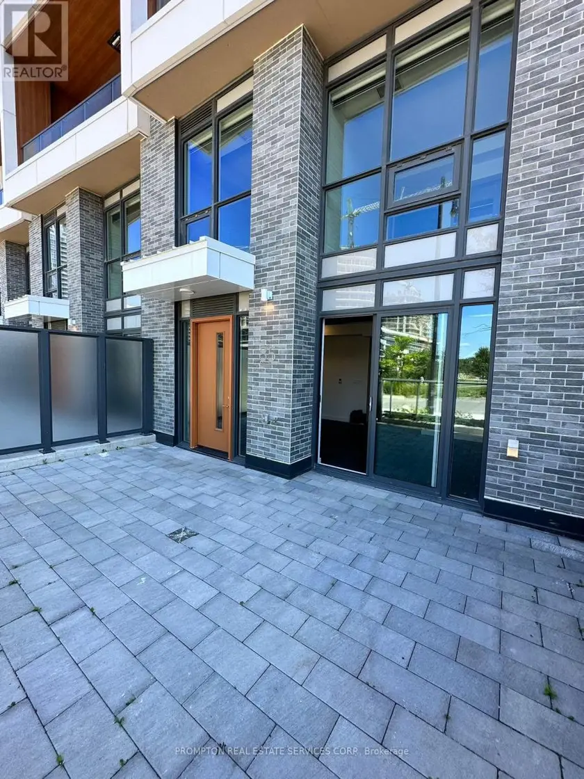 Townhouse at 105 - 35 MCMAHON DRIVE, Toronto