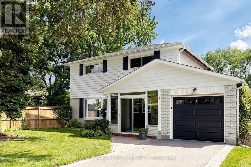 Detached at 7 LONGHOPE PLACE, Toronto
