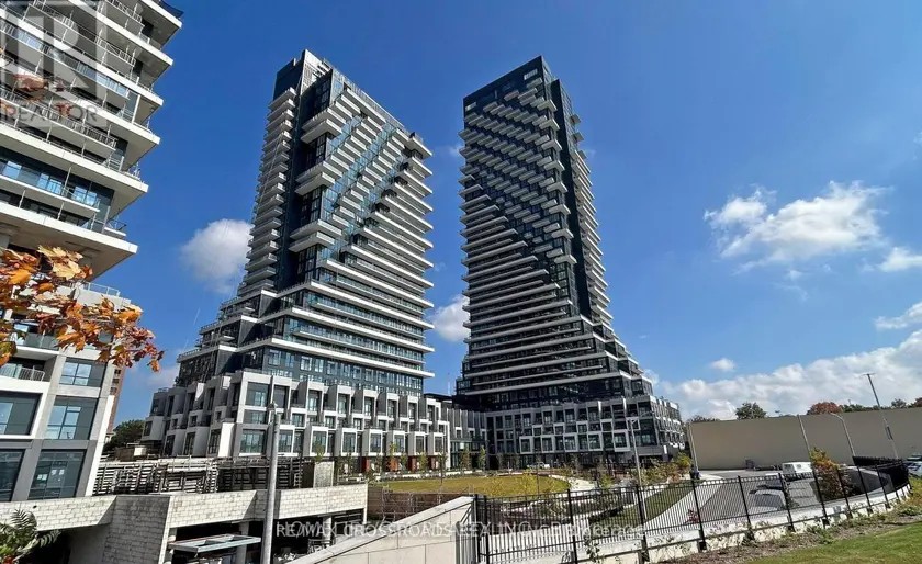 Apartment at #1333 - 20 INN ON THE PARK DRIVE, Toronto