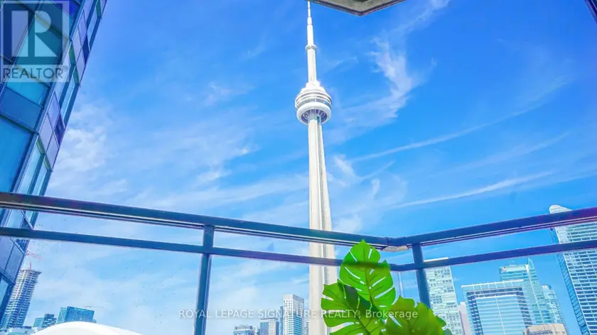 Apartment at 1726 - 230 QUEENS QUAY W, Toronto
