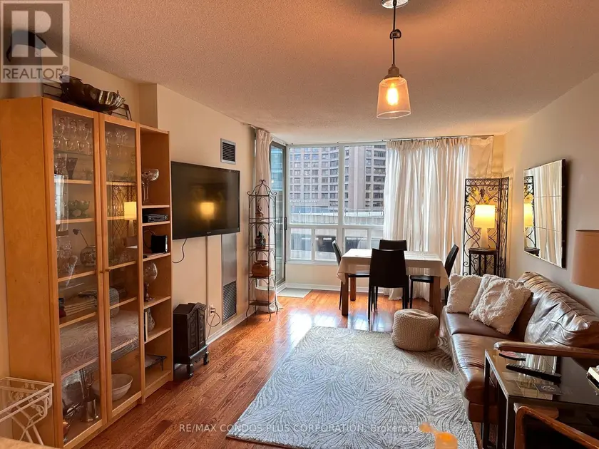 Apartment at 905 - 750 BAY STREET, Toronto