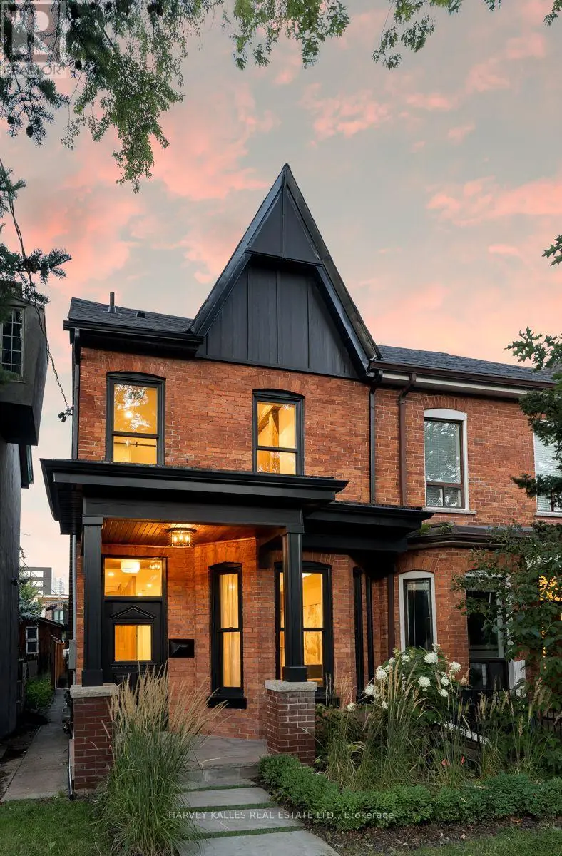 Townhouse at 71 ROBERT STREET, Toronto