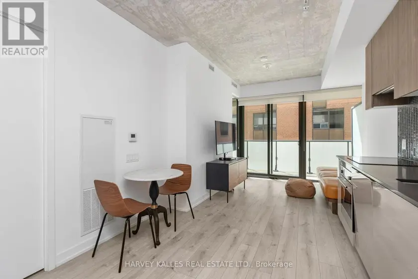Apartment at 523 - 161 ROEHAMPTON AVENUE, Toronto