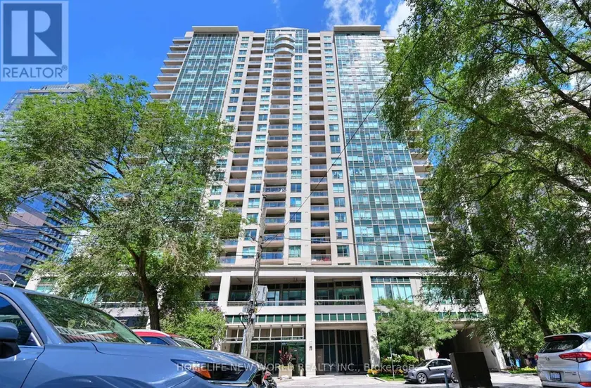 Apartment at 811 - 18 PARKVIEW AVENUE, Toronto