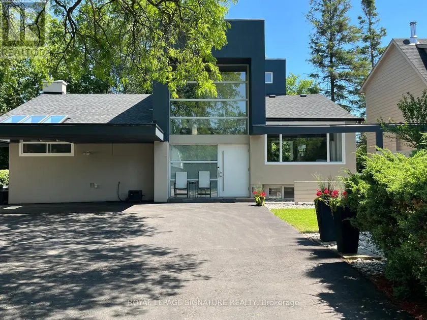 Detached at 90 BERKINSHAW CRESCENT, Toronto