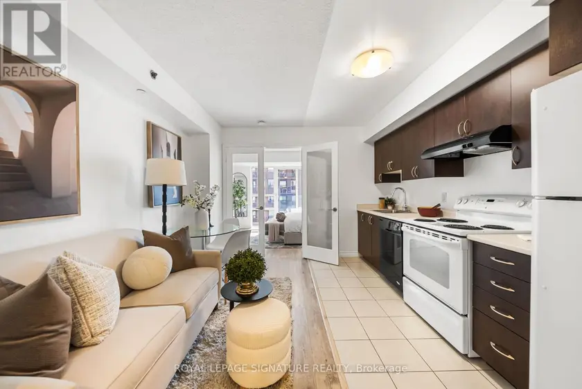 Apartment at 721 - 35 SARANAC BOULEVARD, Toronto