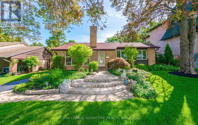 Detached at 55 SOUTHWELL DRIVE, Toronto
