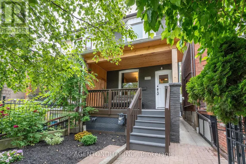 Semi-Detached/Link at 200 ST HELEN'S AVENUE, Toronto