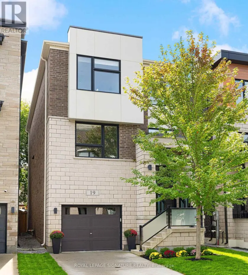 Detached at 19 HOLLYHOCK COURT, Toronto
