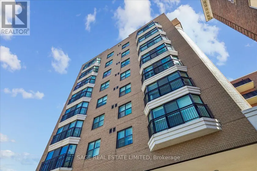 Apartment at 901 - 97 LAWTON BOULEVARD, Toronto