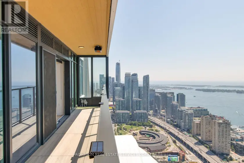 Apartment at 7007 - 3 CONCORD CITYPLACE WAY, Toronto