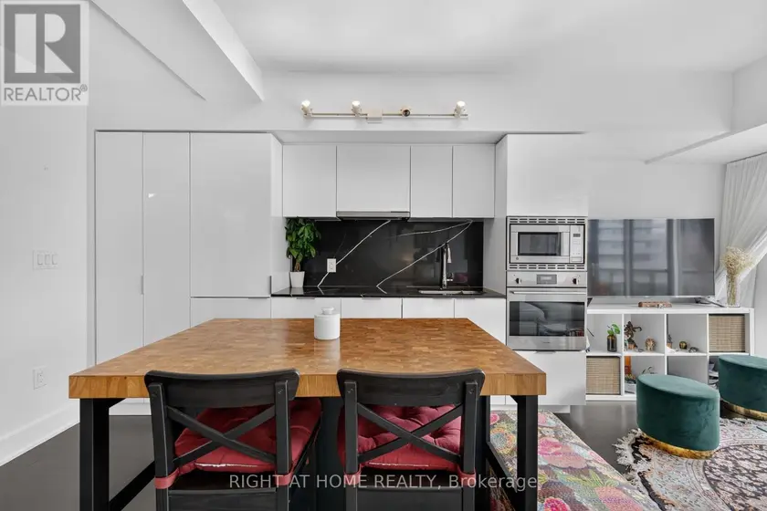 Apartment at 1809 - 955 BAY STREET, Toronto