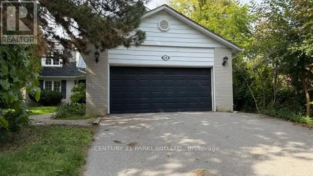 Detached at 28 PINNACLE ROAD, Toronto