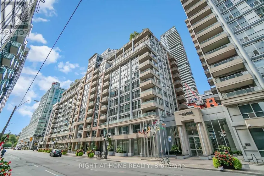 Apartment at 608 - 270 WELLINGTON STREET W, Toronto