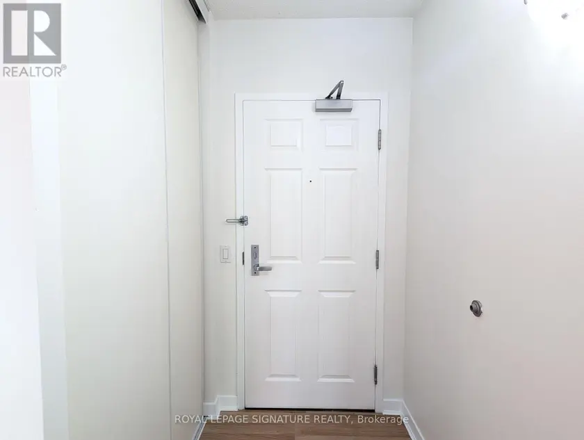 Apartment at 206 - 284 BLOOR STREET W, Toronto
