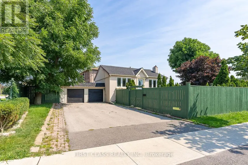 Detached at BASEMENT - 4061 DUFFERIN STREET, Toronto