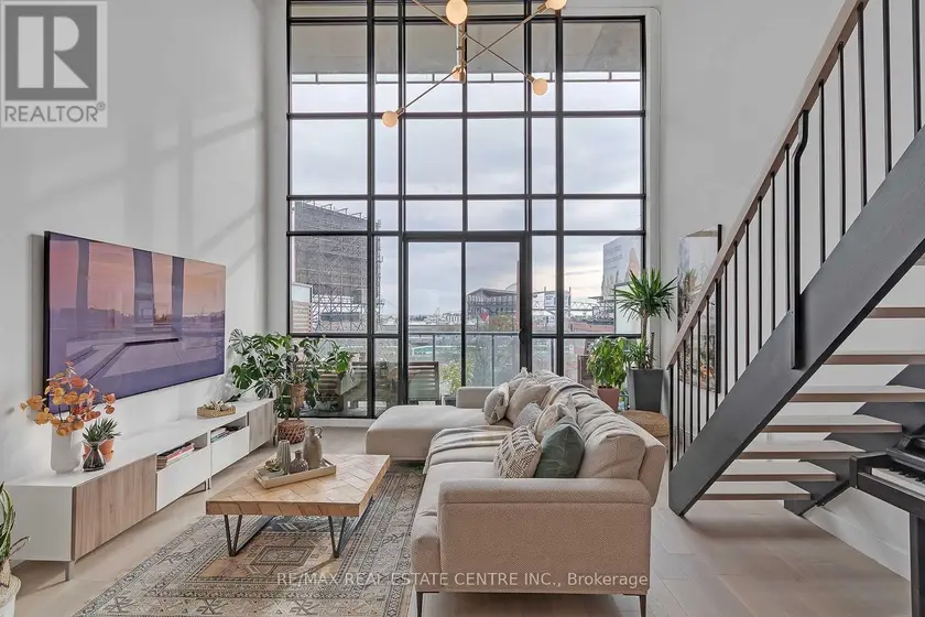 Apartment at 407 - 5 HANNA AVENUE, Toronto