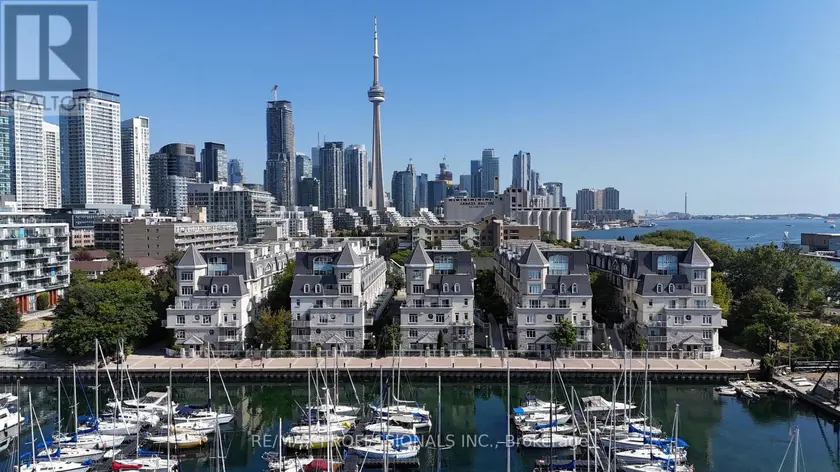 Townhouse at 232 - 30 STADIUM ROAD, Toronto