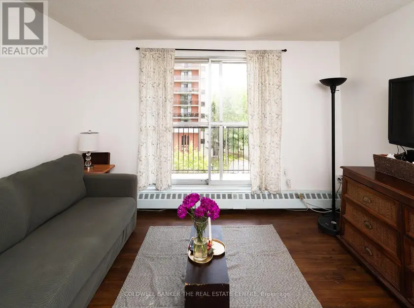 Apartment at 404 - 1690 VICTORIA PARK AVENUE, Toronto