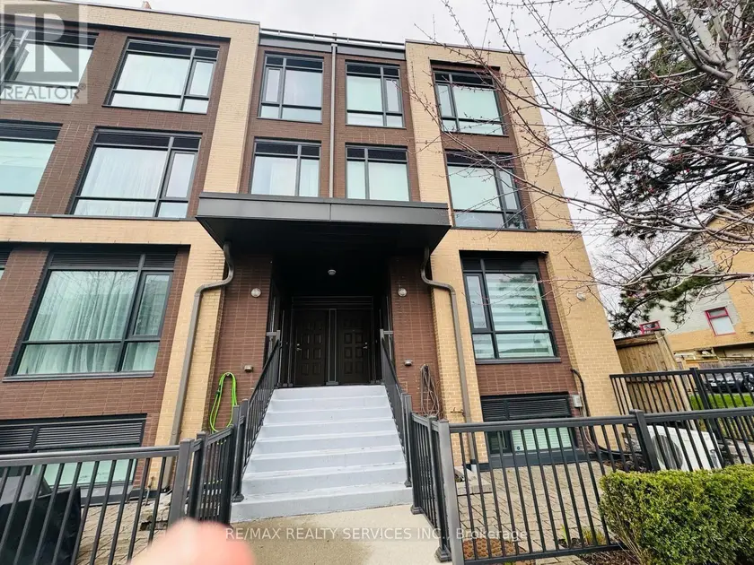 Townhouse at 321 - 639 LAWRENCE AVENUE W, Toronto