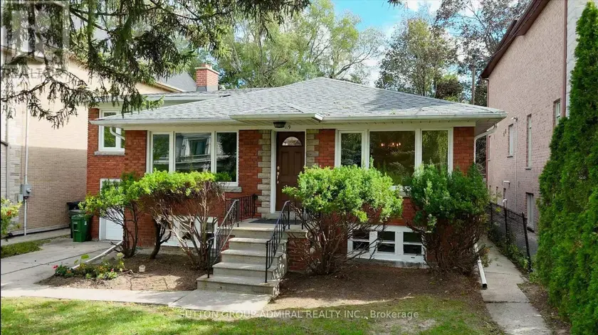 Detached at 119 CARIBOU ROAD, Toronto