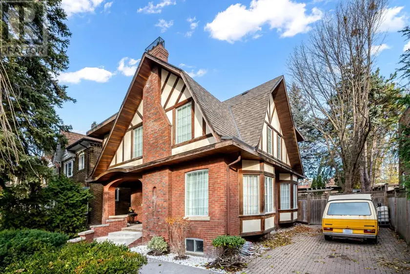 Detached at LOWER - 127 RUSHOLME ROAD E, Toronto