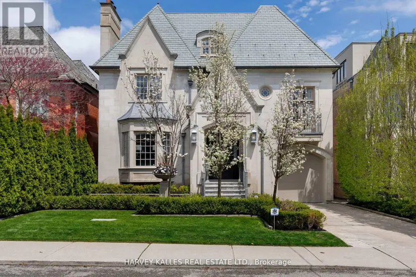Detached at 215 DUNVEGAN ROAD, Toronto