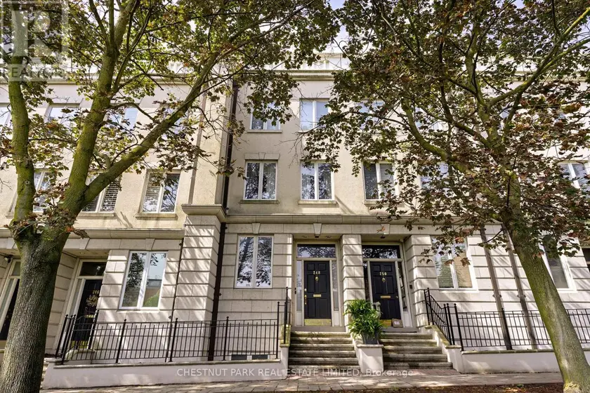 Townhouse at 248 SPADINA ROAD, Toronto