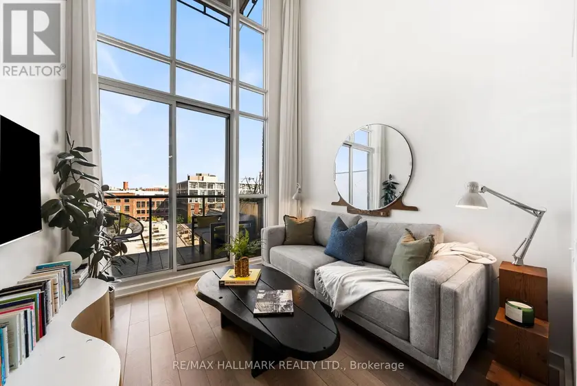 Apartment at 617 - 5 HANNA AVENUE, Toronto