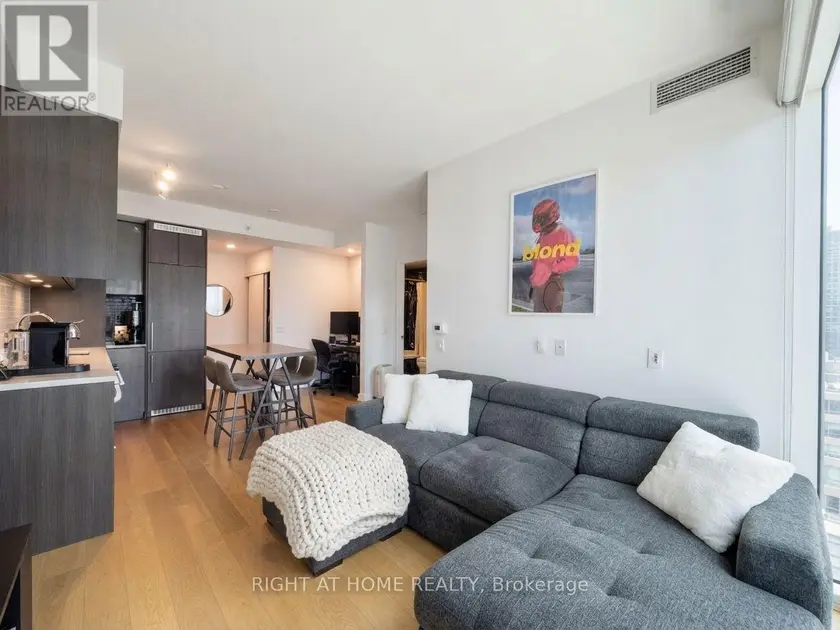 Apartment at 1507 - 115 BLUE JAYS WAY, Toronto