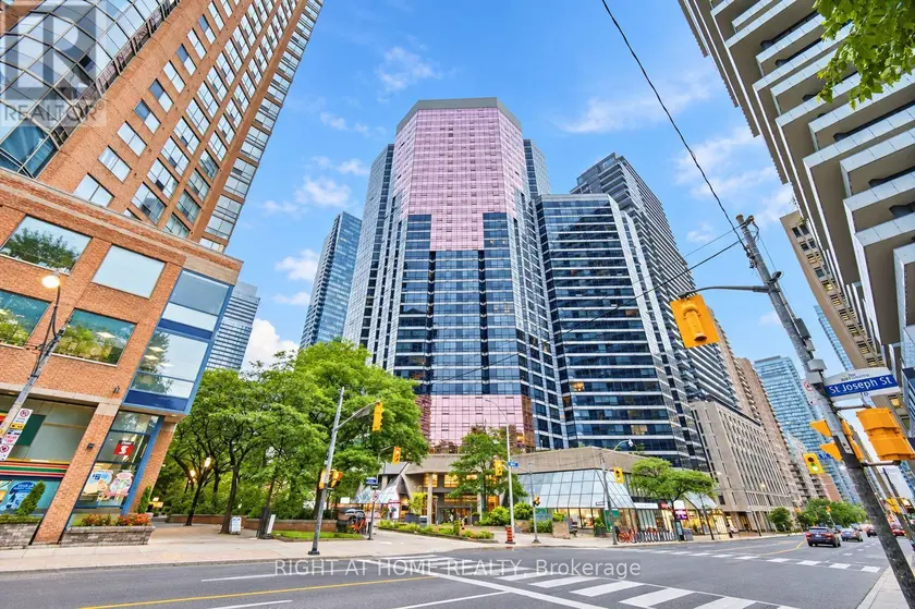 Apartment at 402 - 1001 BAY STREET, Toronto