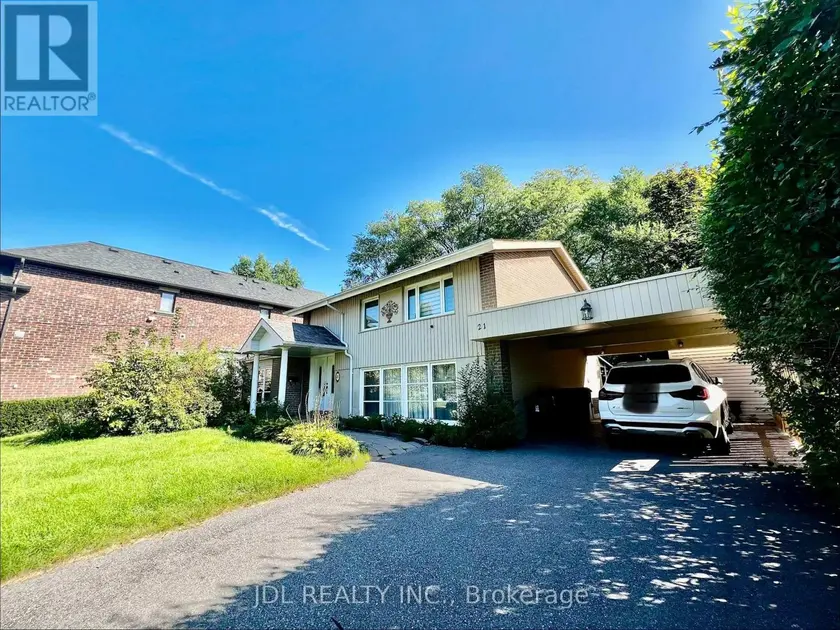 Detached at 21 RIALTO DRIVE, Toronto