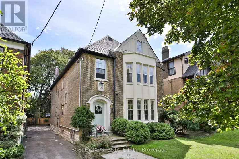 Detached at 43 WHITEHALL ROAD, Toronto