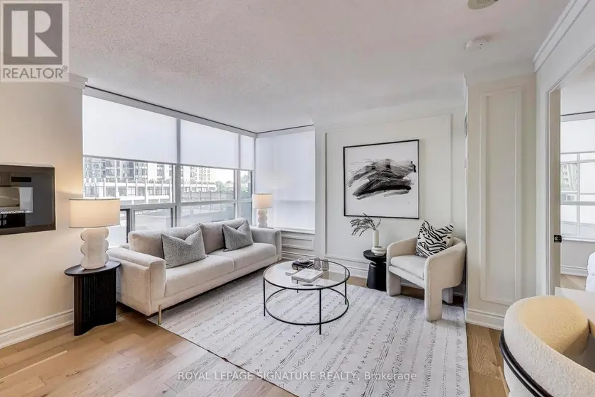 Apartment at 411 - 5 NORTHTOWN WAY, Toronto