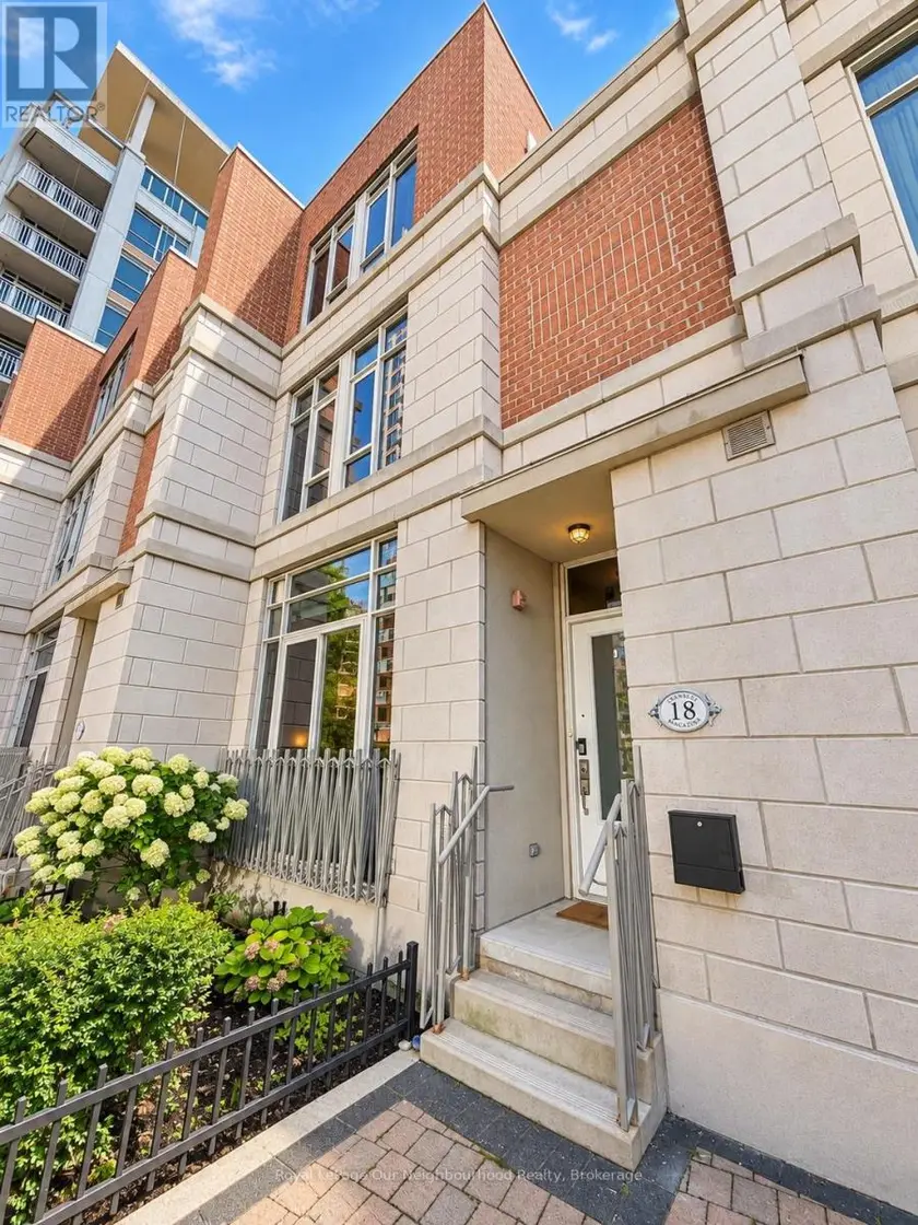 Townhouse at TH8 - 18 GRAND MAGAZINE STREET, Toronto