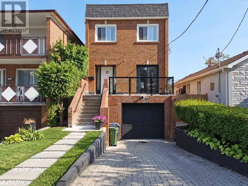 Detached at 13 MULBERRY CRESCENT, Toronto