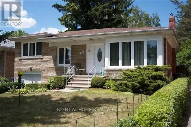 Detached at MAIN - 260 PARK HOME AVENUE, Toronto