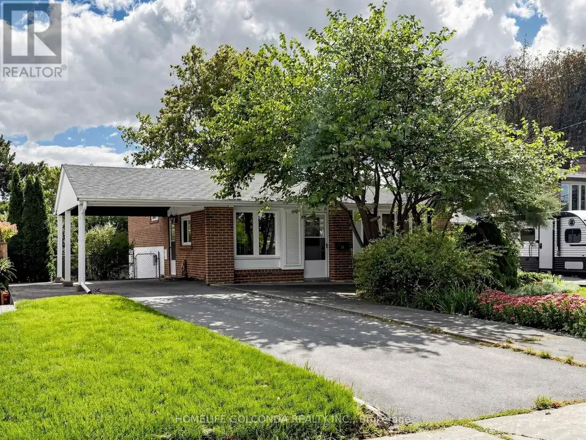 Detached at 21 GROVE PARK CRESCENT, Toronto