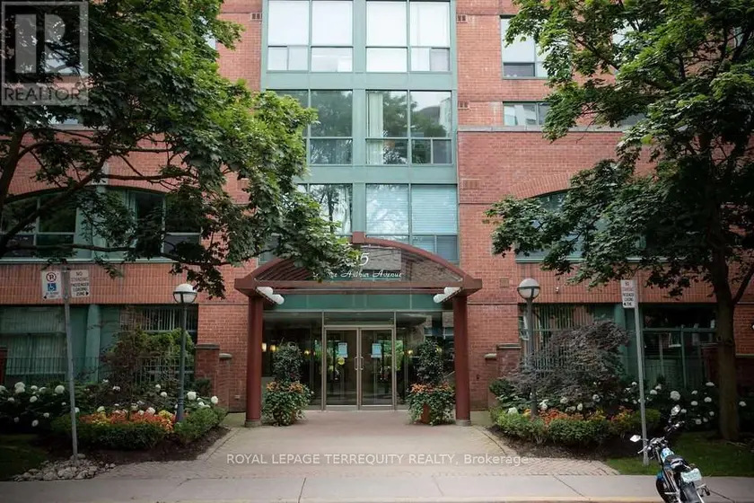 Apartment at 106 - 95 PRINCE ARTHUR AVENUE, Toronto