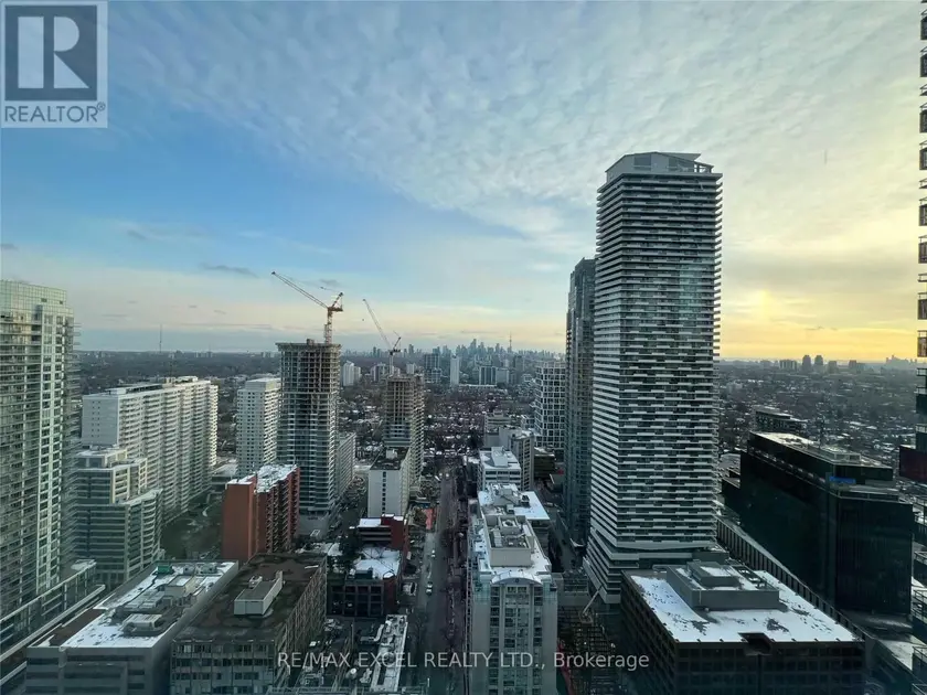 Apartment at 3205 - 39 ROEHAMPTON AVENUE, Toronto