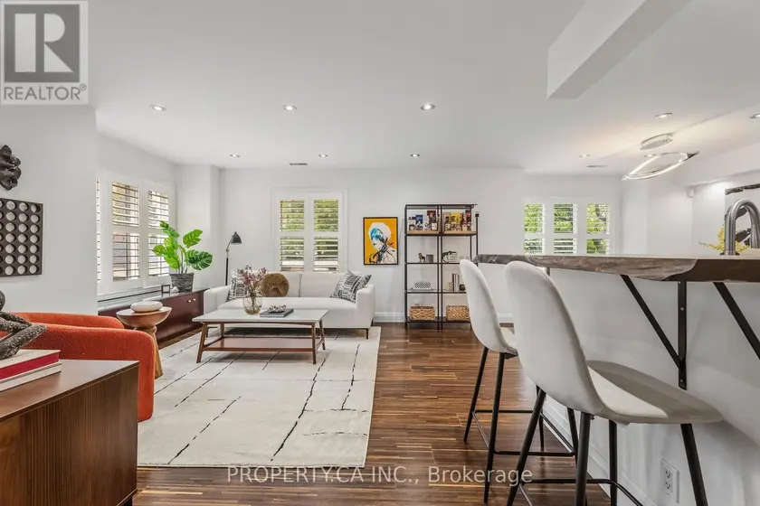 Townhouse at TH2 - 208 NIAGARA STREET, Toronto