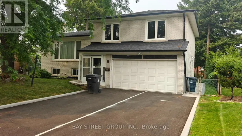 Detached at LOWER - 9 MOSEDALE CRESCENT, Toronto