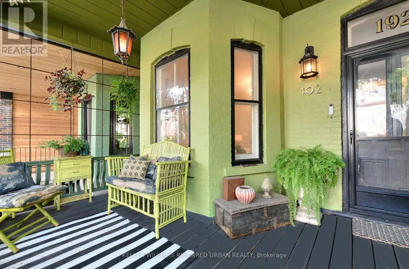 Townhouse at 192 LISGAR STREET, Toronto