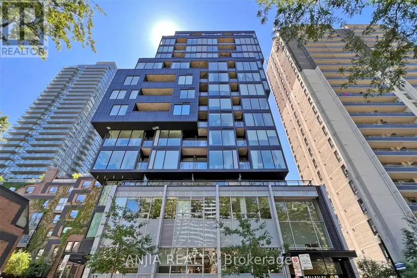 Apartment at 409 - 17 DUNDONALD STREET, Toronto